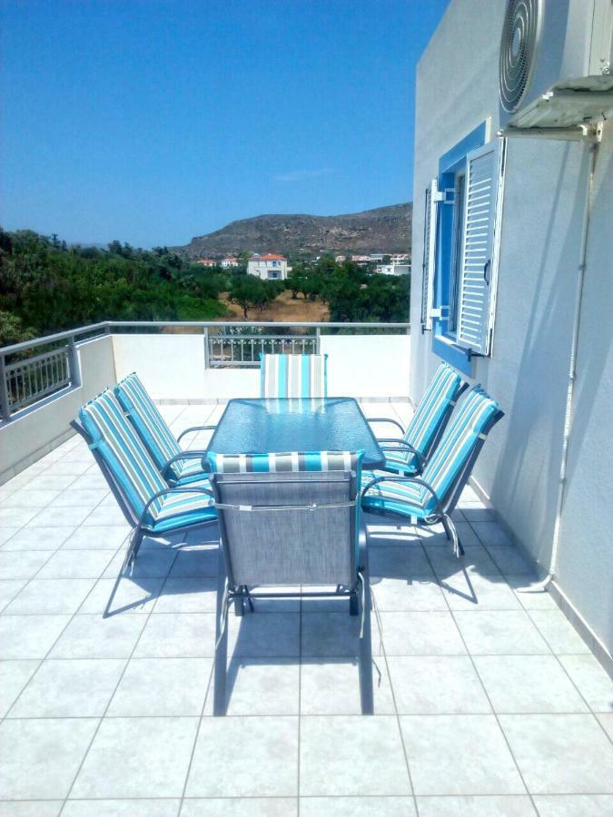 Elafonisos: Two Storey House On The Sea Front Екстериор снимка